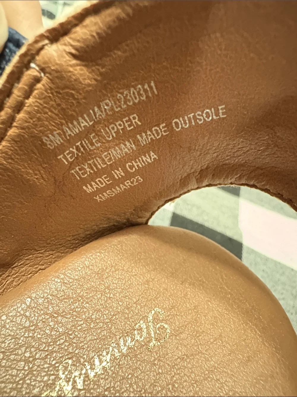 Tommy Bahama excellent tommy